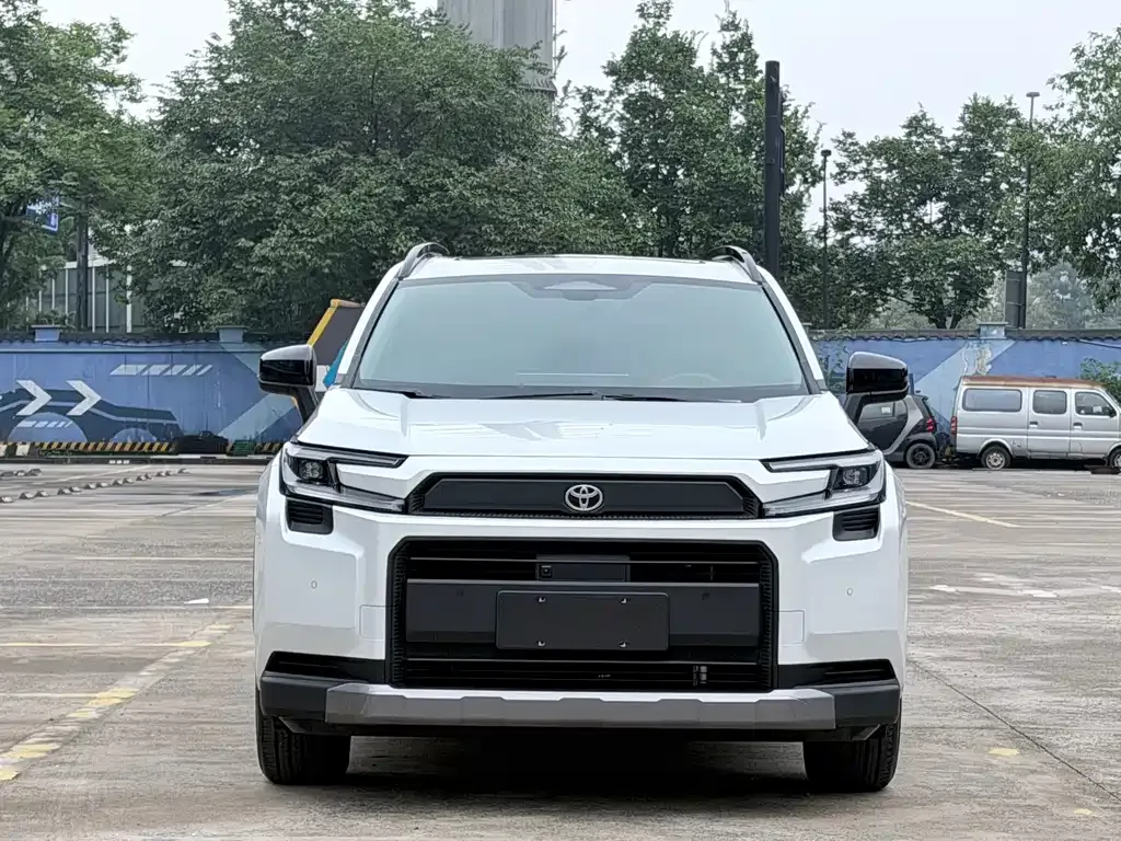 Toyota RAV4 — фото 10