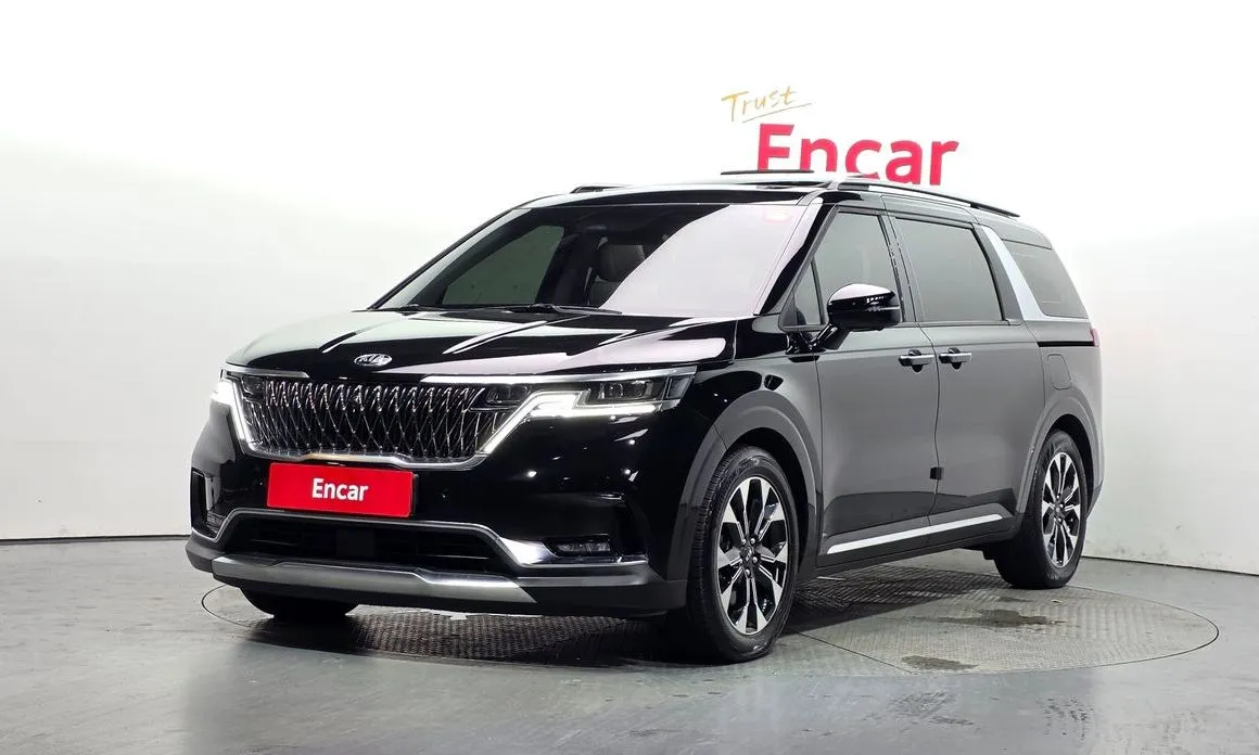 Kia Carnival — фото 1