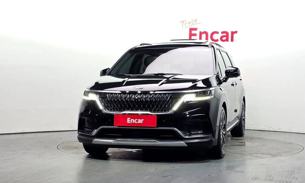 Kia Carnival — фото 8