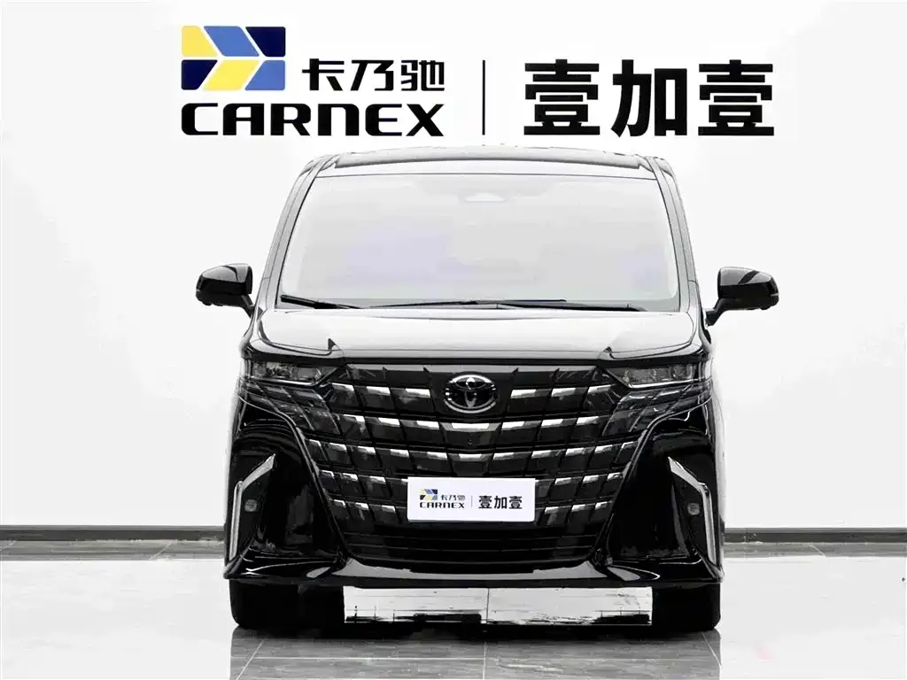 Toyota Alphard — фото 4