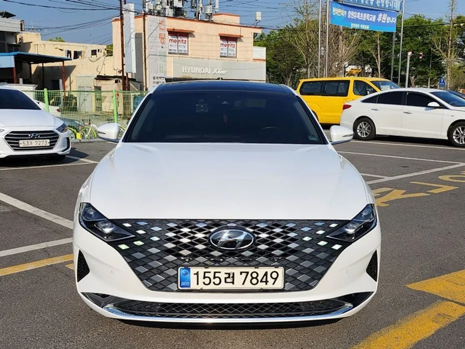 Hyundai Grandeur — фото 1