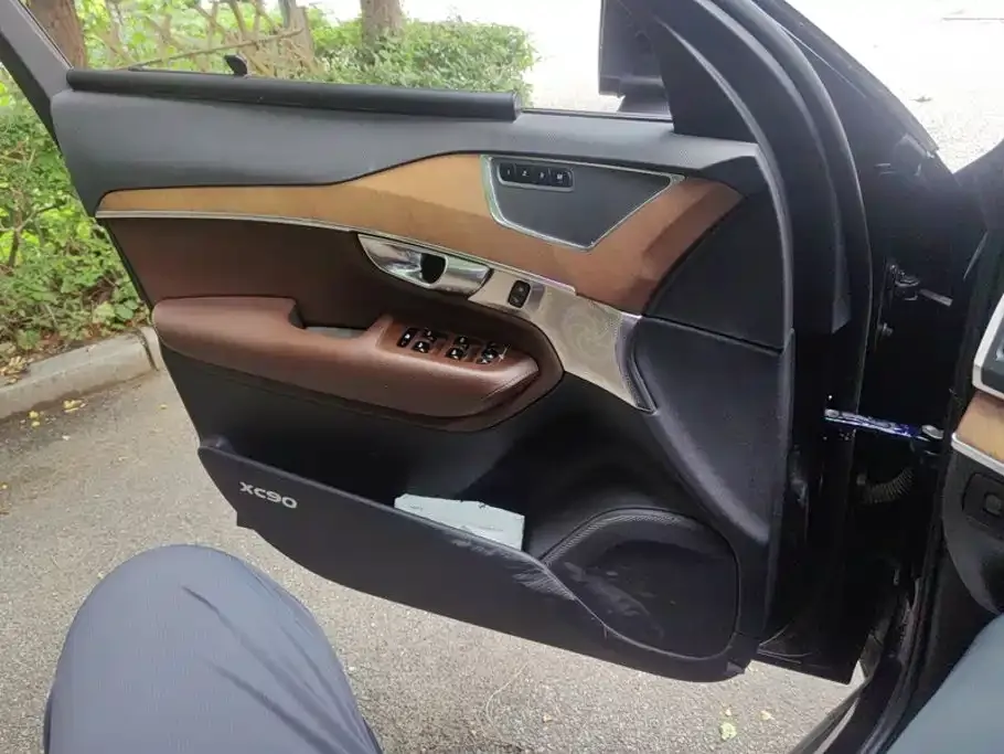 Volvo XC90 2022 из CN, фото 2