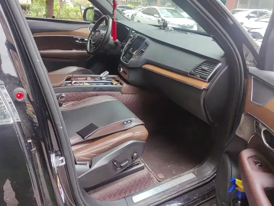 Volvo XC90 2022 из CN, фото 10