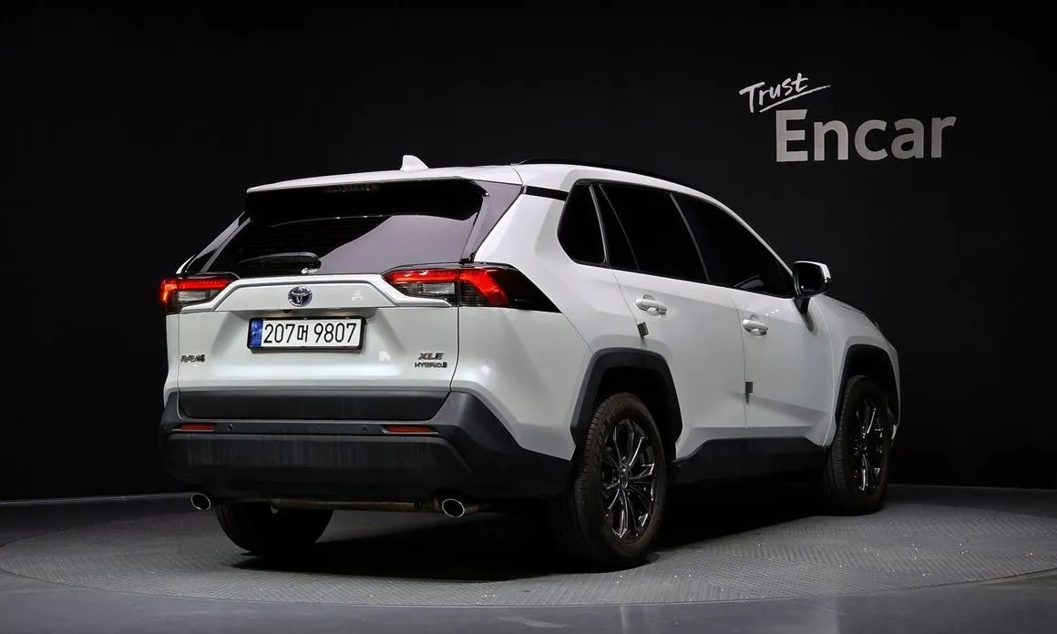 Toyota RAV4 2024 из KR, фото 4
