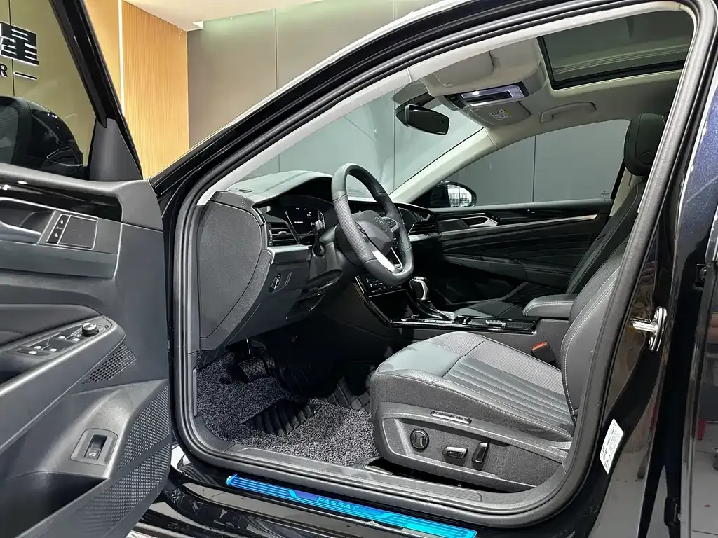 Volkswagen Passat — фото 8