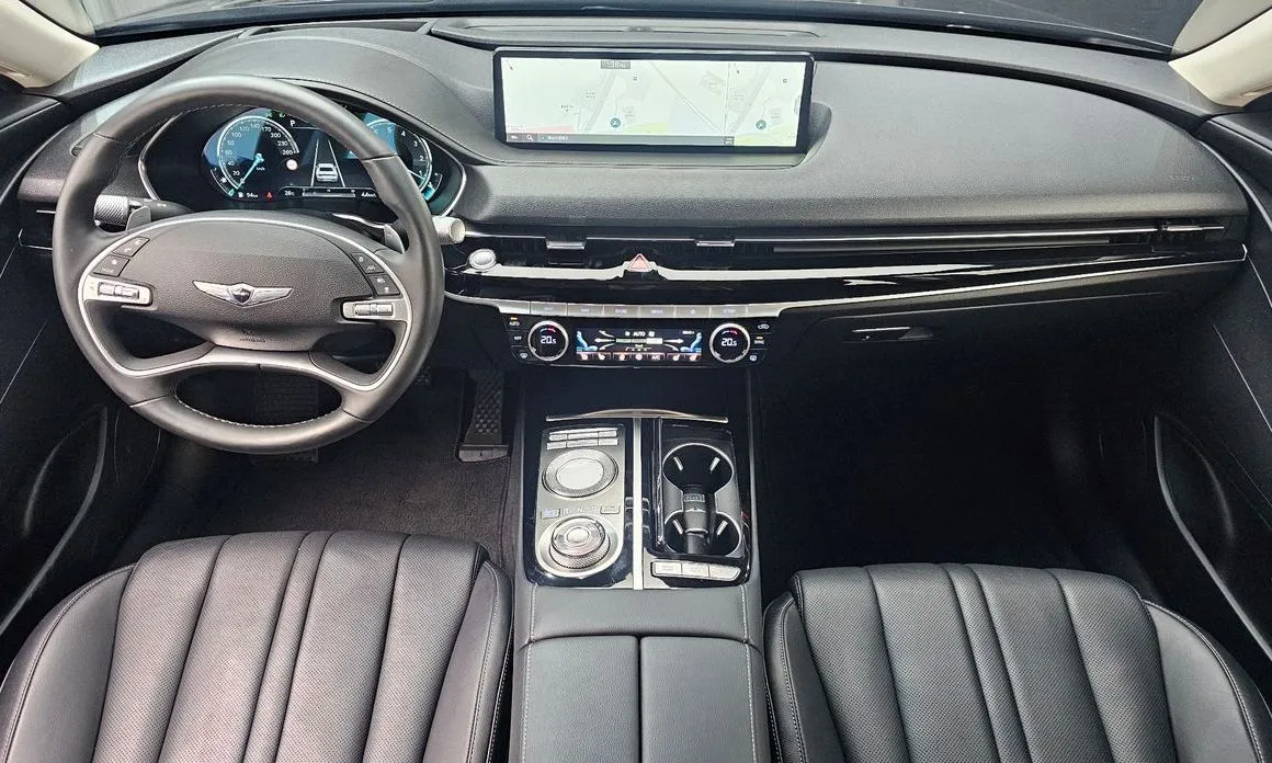 Genesis G80 — фото 10