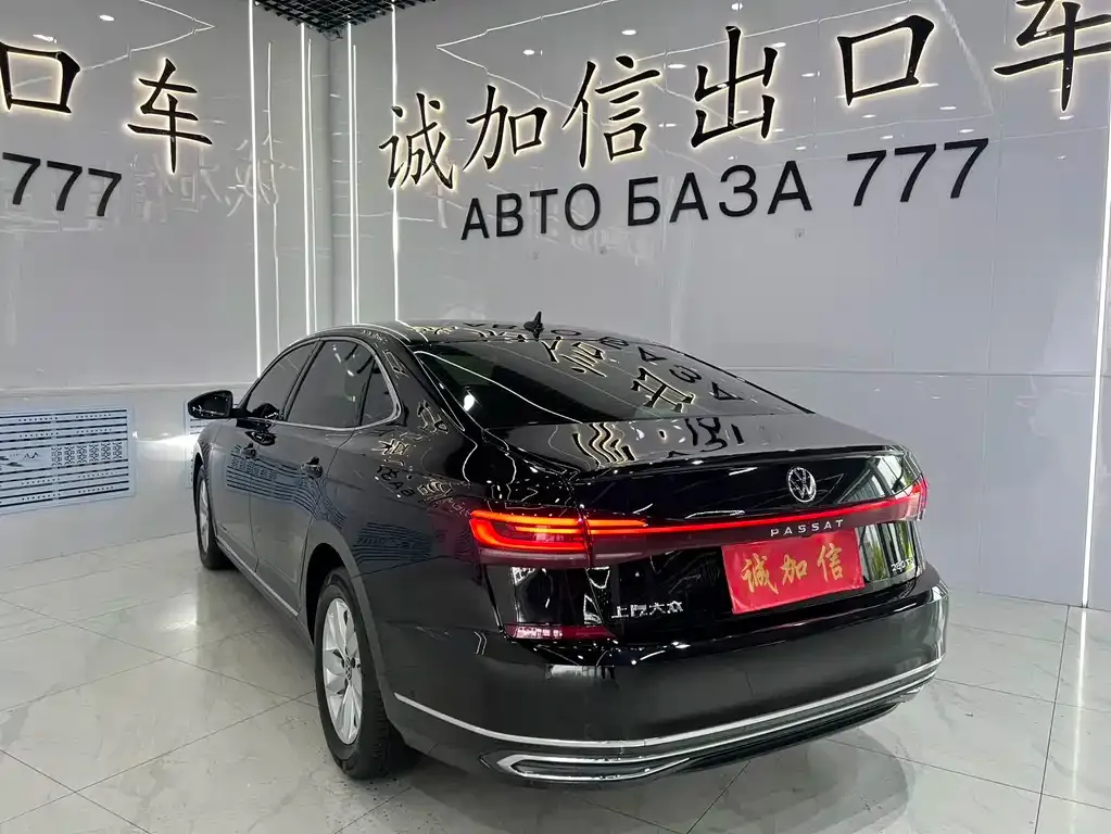 Volkswagen Passat — фото 6