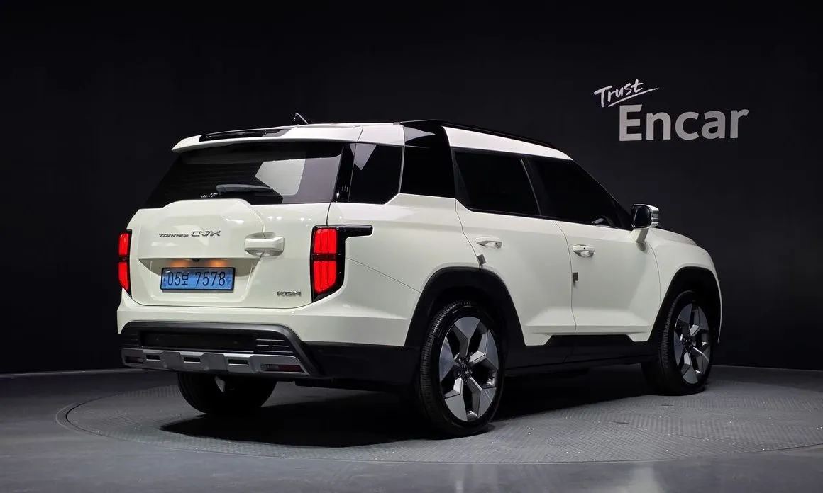 KG Mobility (Ssangyong) Torres — фото 10