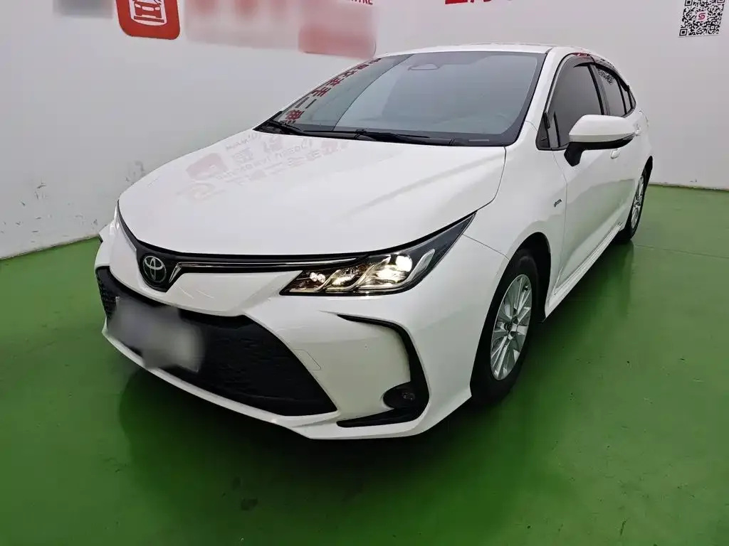Toyota Corolla — фото 4