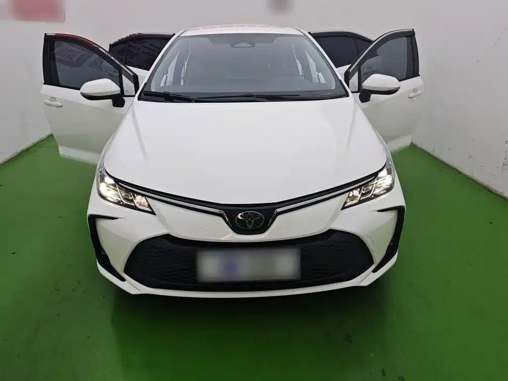 Toyota Corolla — фото 3