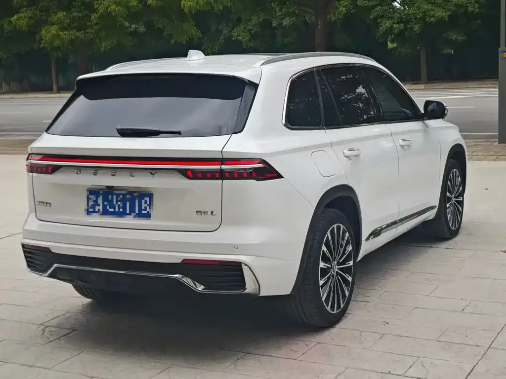 Geely Xingyue L — фото 6