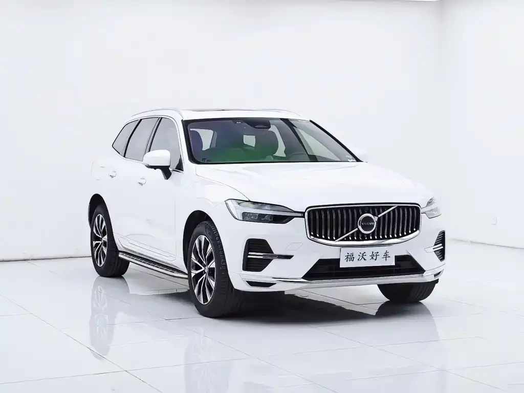 Volvo XC60 — фото 8