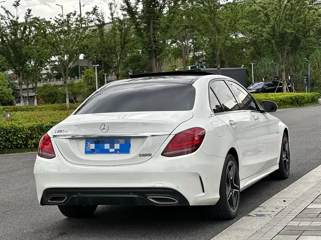 Mercedes-Benz C-Class — фото 7