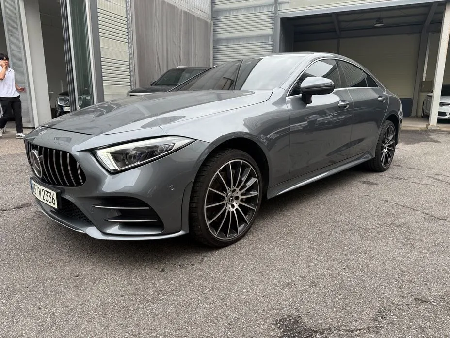 Mercedes-Benz CLS-Class — фото 1