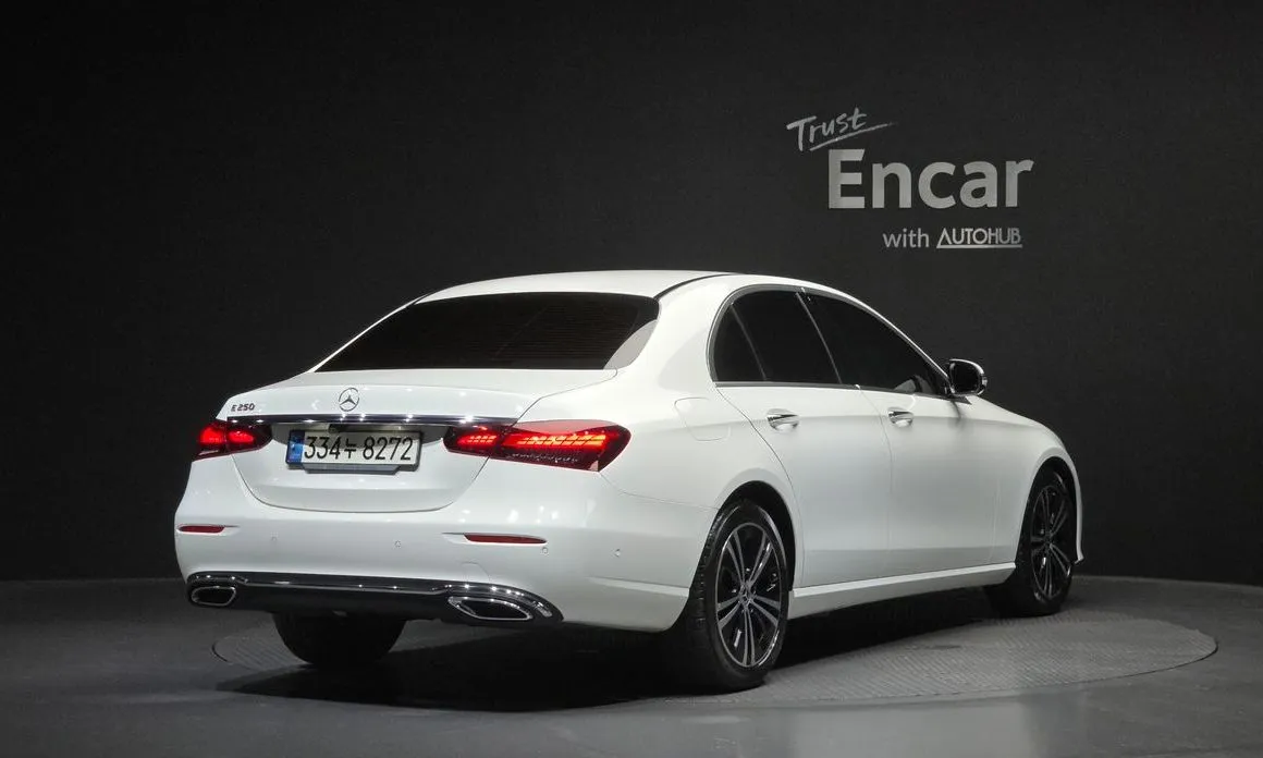 Mercedes-Benz E-Class 2021 из KR, фото 2