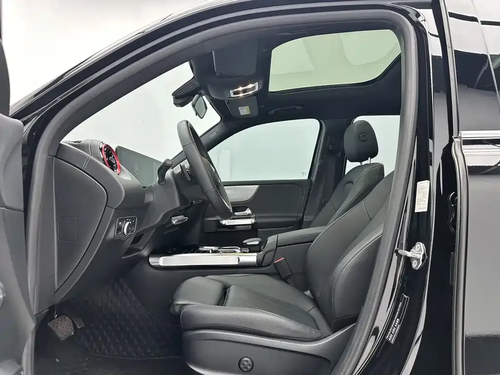 Mercedes-Benz GLB 2021 из CN, фото 6