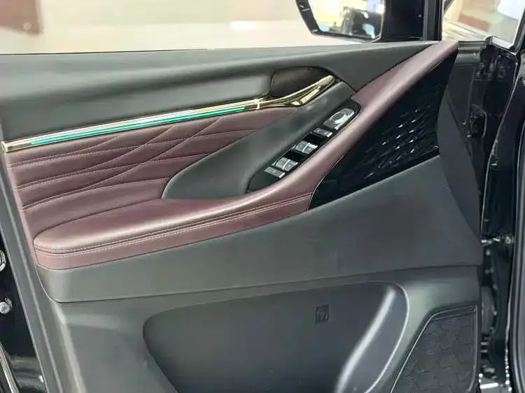 GAC Motor Trumpchi M8 — фото 3