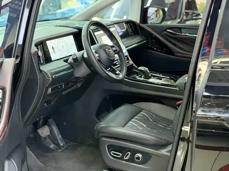GAC Motor Trumpchi M8 — фото 9