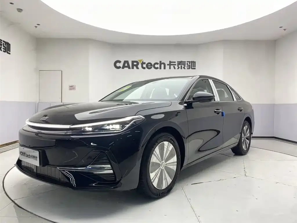 Geely 银河A7 EM