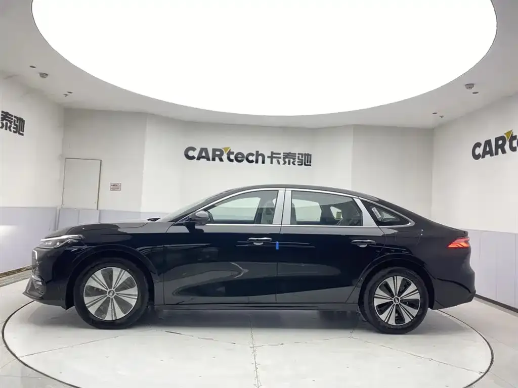 Geely 银河A7 EM 2026 из CN, фото 2