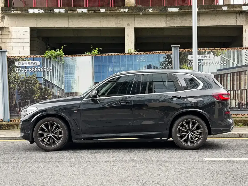BMW X5 (Import) — фото 8