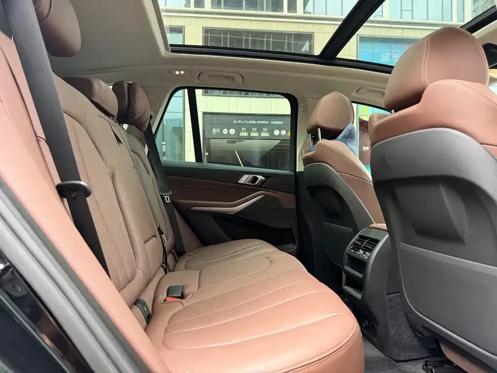 BMW X5 (Import) — фото 2