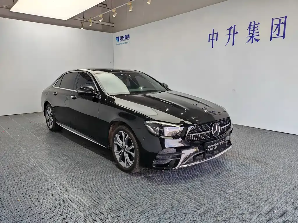 Mercedes-Benz E-Class — фото 10