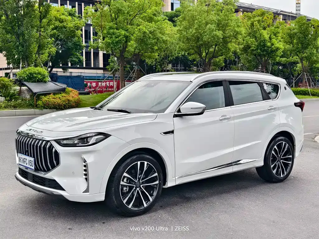 Jetour X70 PLUS — фото 1