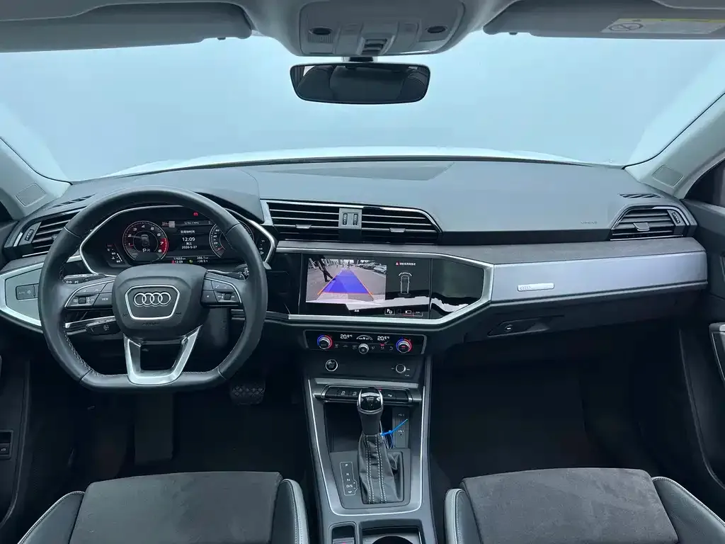 Audi Q3 — фото 5