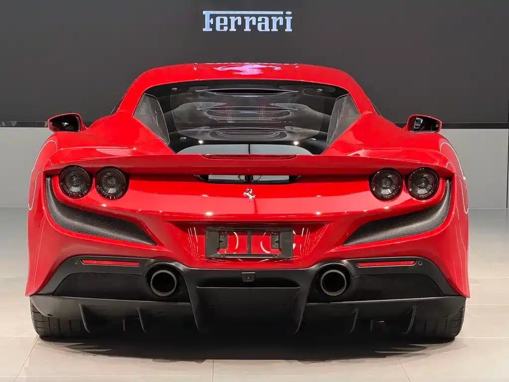 Ferrari F8 — фото 4