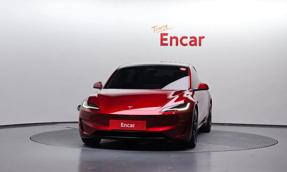 Tesla Model 3 2024 из KR, фото 2