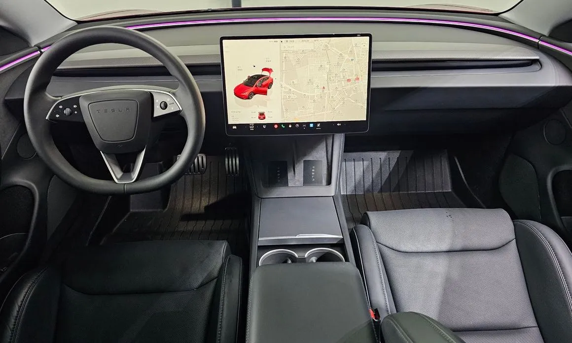Tesla Model 3 2024 из KR, фото 10
