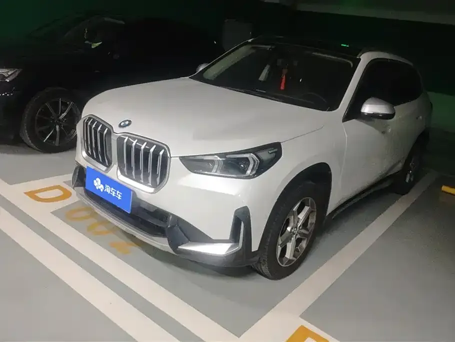 BMW X1 — фото 1