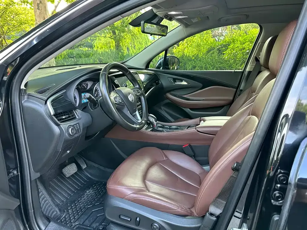 Buick Envision Plus — фото 6