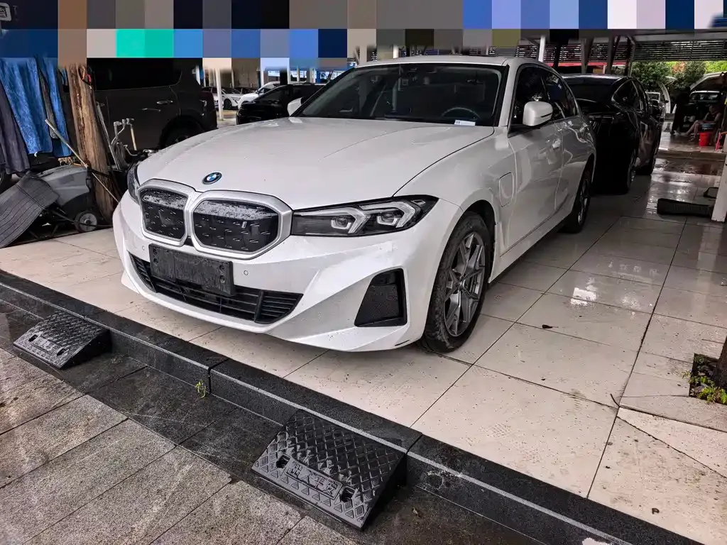 BMW i3 — фото 1