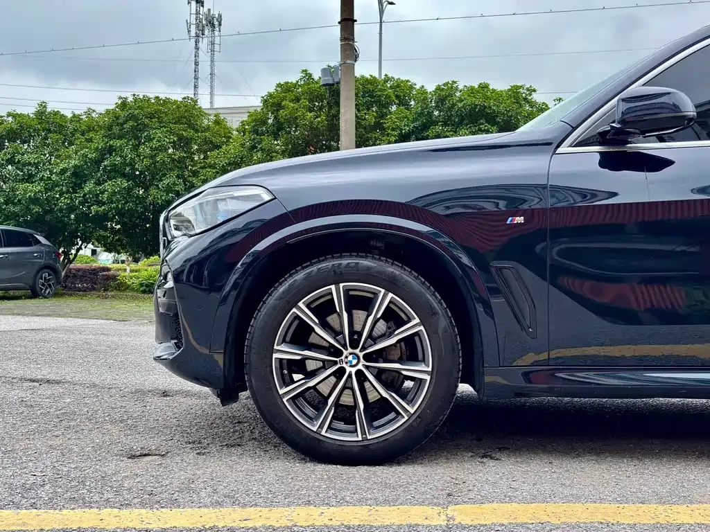BMW X5 (Import) — фото 10