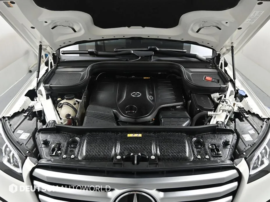 Mercedes-Benz GLS-Class — фото 10