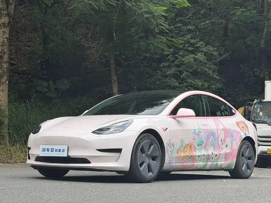 Tesla Model 3 — фото 1