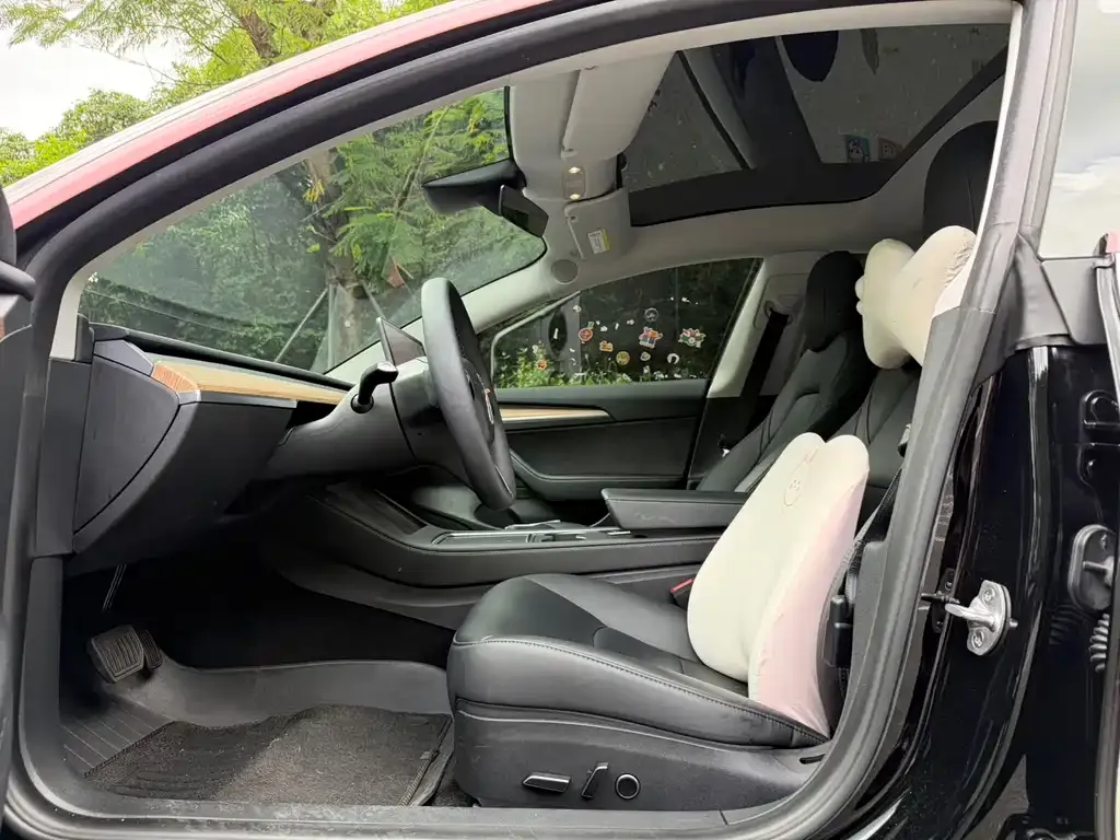 Tesla Model 3 — фото 3