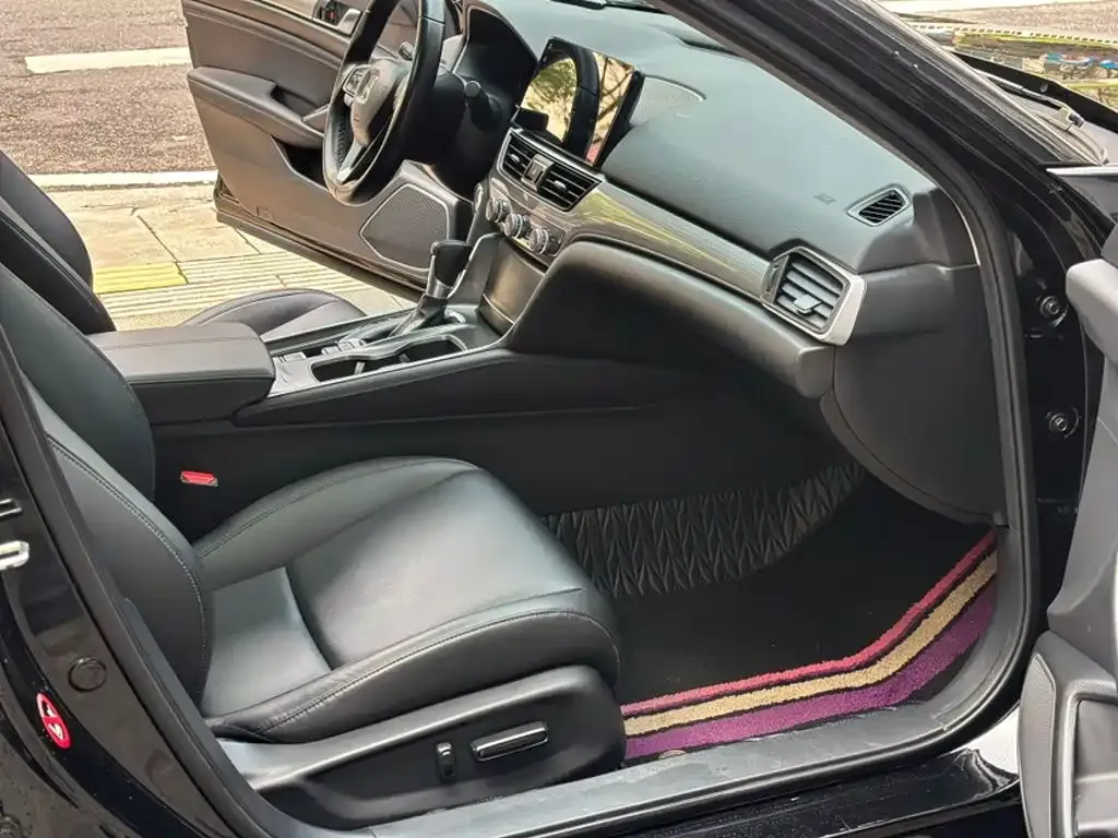Honda Accord — фото 6