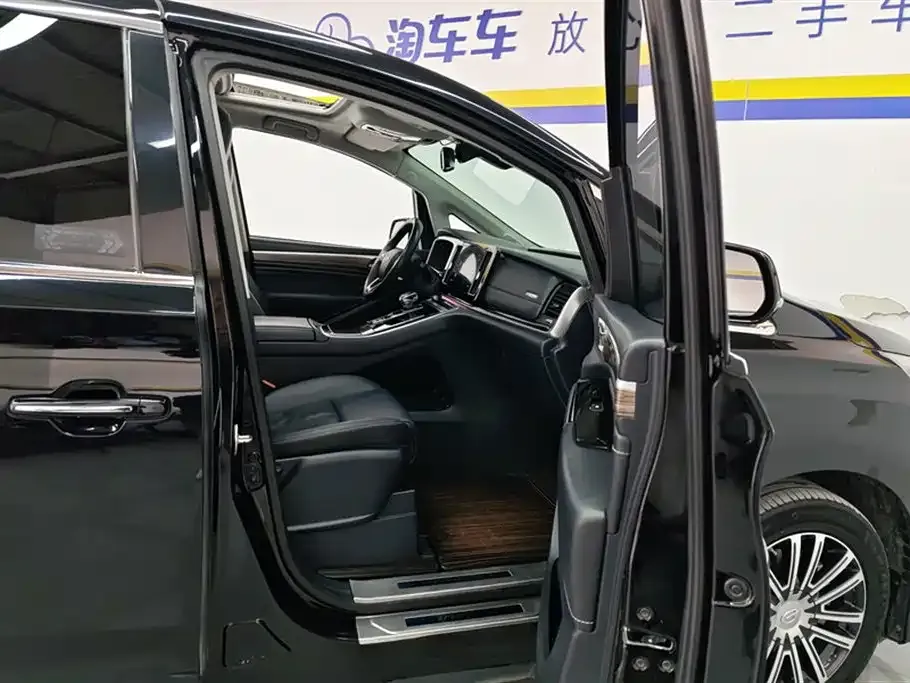 GAC Motor Trumpchi M8 — фото 9