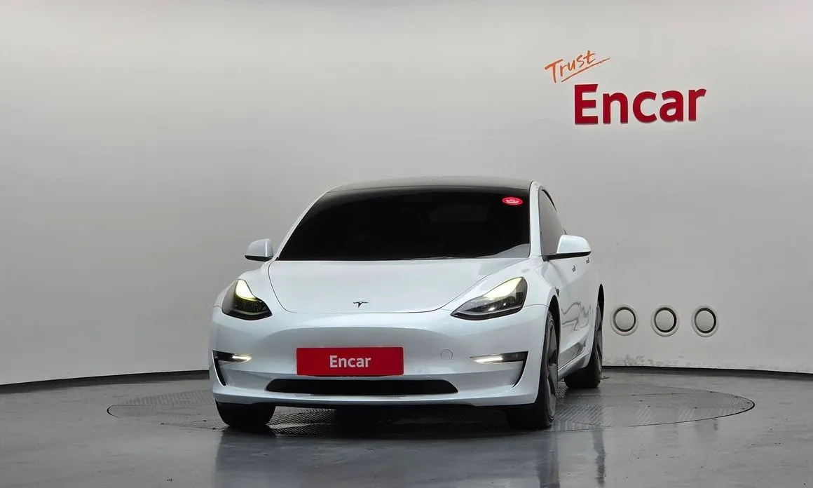 Tesla Model 3 — фото 4