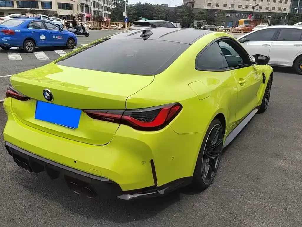 BMW M4 — фото 4