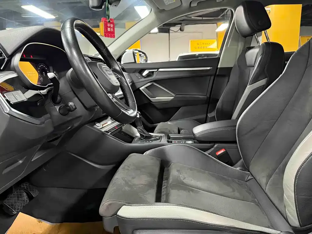 Audi Q3 2021 из CN, фото 6