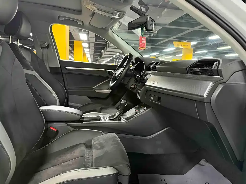 Audi Q3 2021 из CN, фото 5