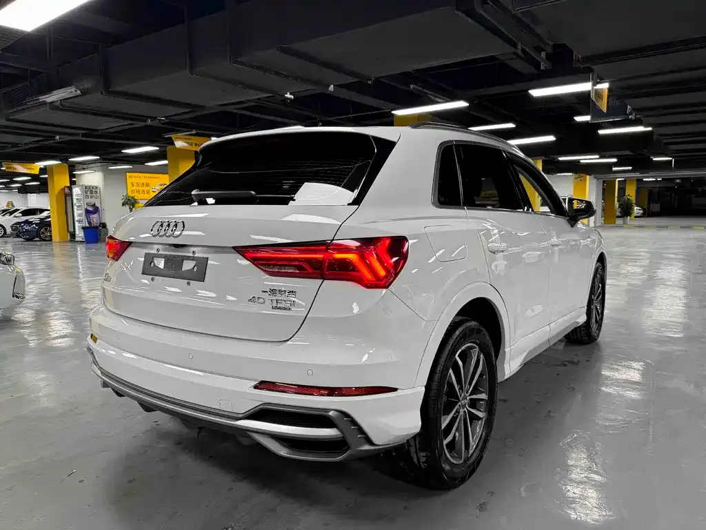 Audi Q3 2021 из CN, фото 4
