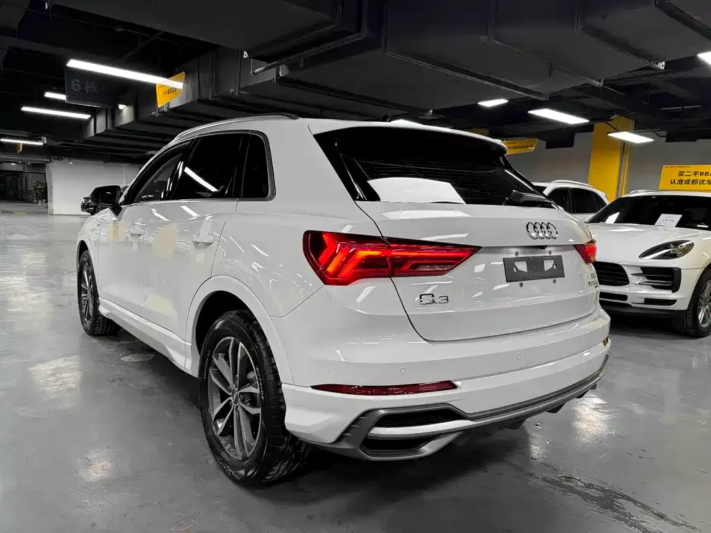 Audi Q3 2021 из CN, фото 2