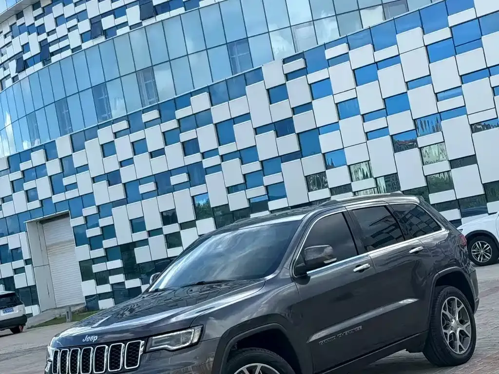 Jeep Grand Cherokee (Import) — фото 4