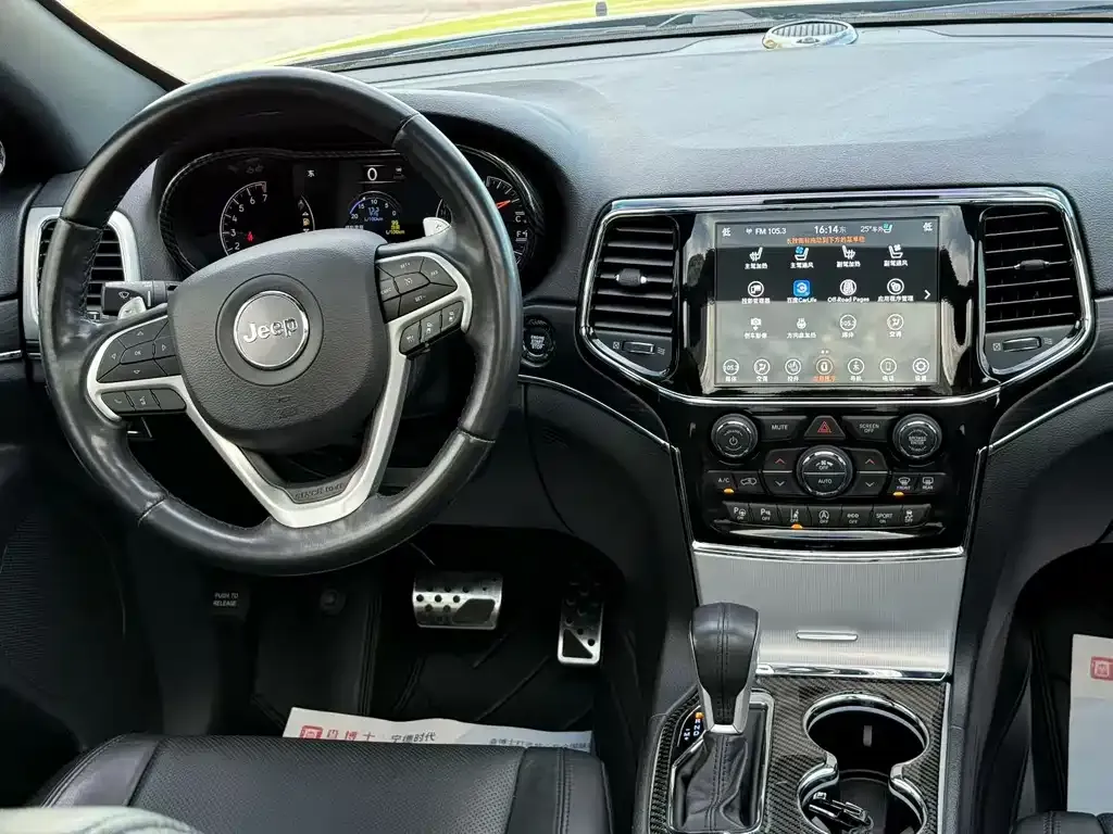 Jeep Grand Cherokee (Import) — фото 9