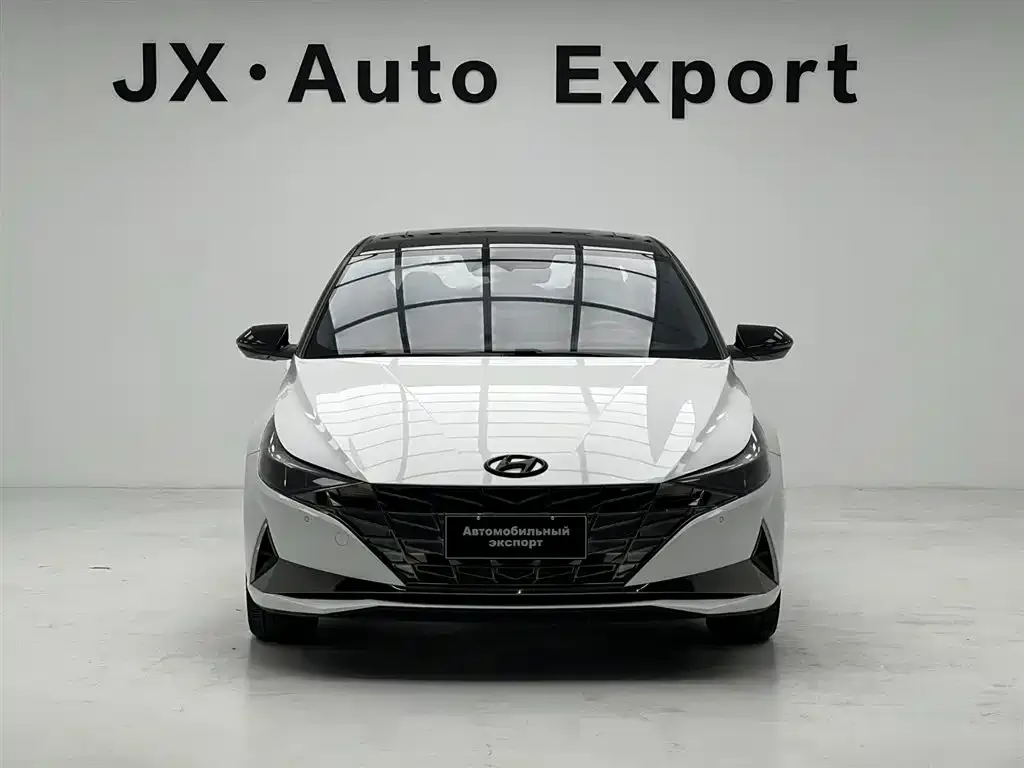 Hyundai Elantra — фото 3